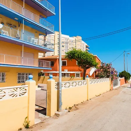 La Casa De Dias Soleados دينايا